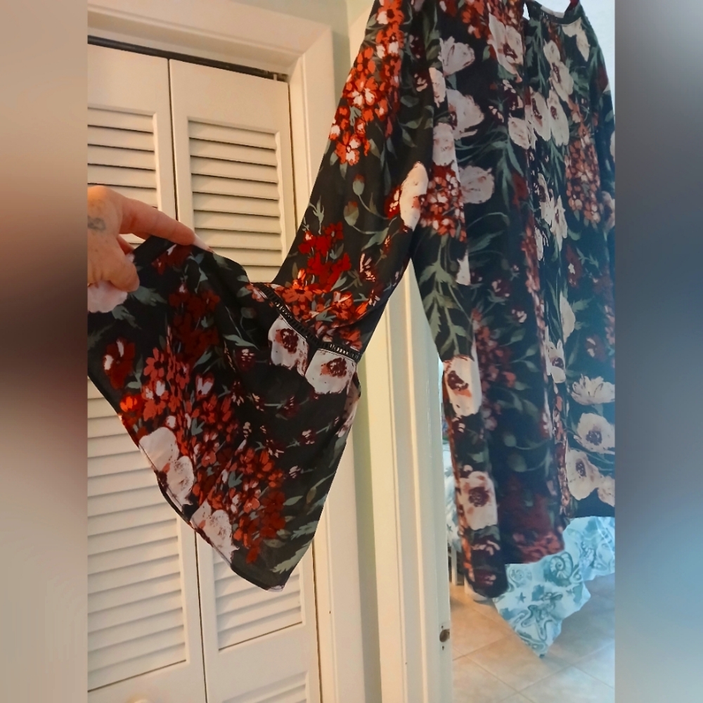 LOFT Floral Bell Sleeve Blouse